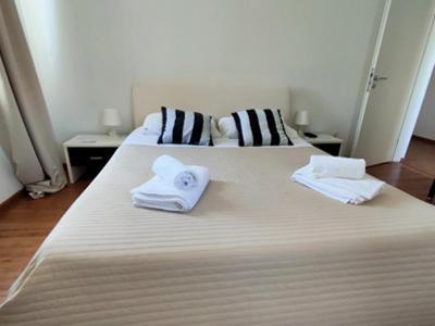 Guest House Adria 2 Primosten Bagian luar foto