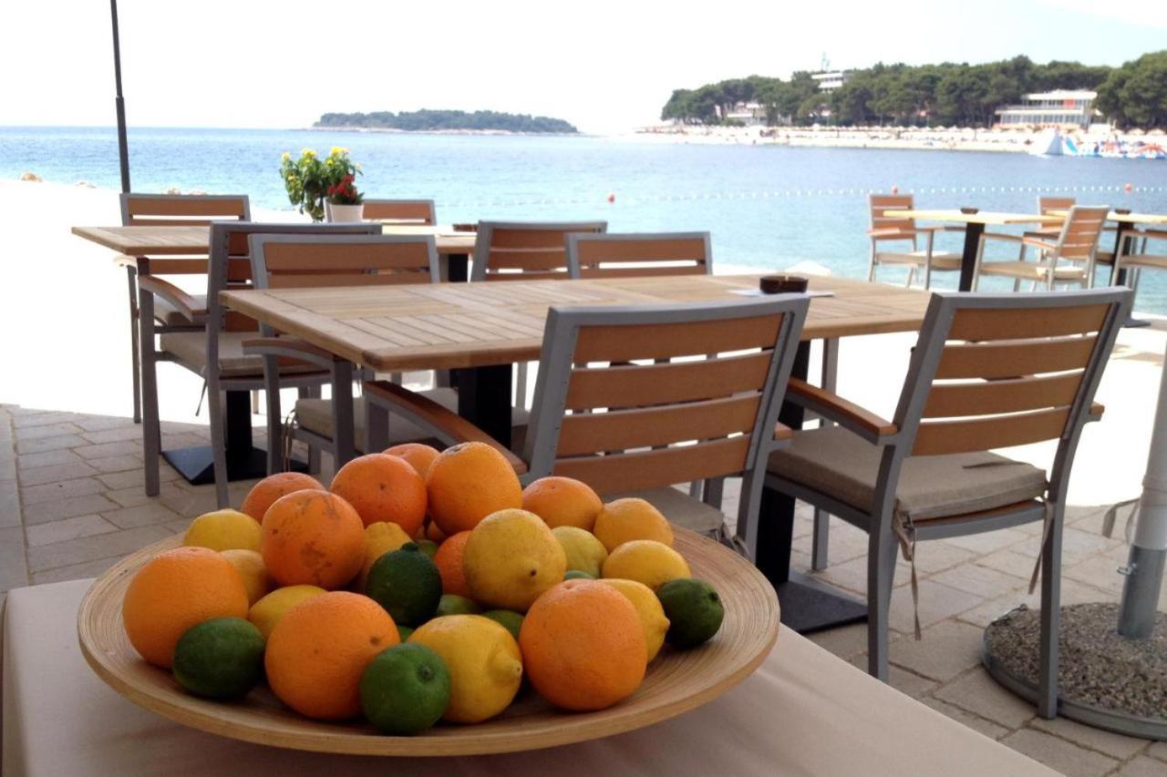 Guest House Adria 2 Primosten Bagian luar foto